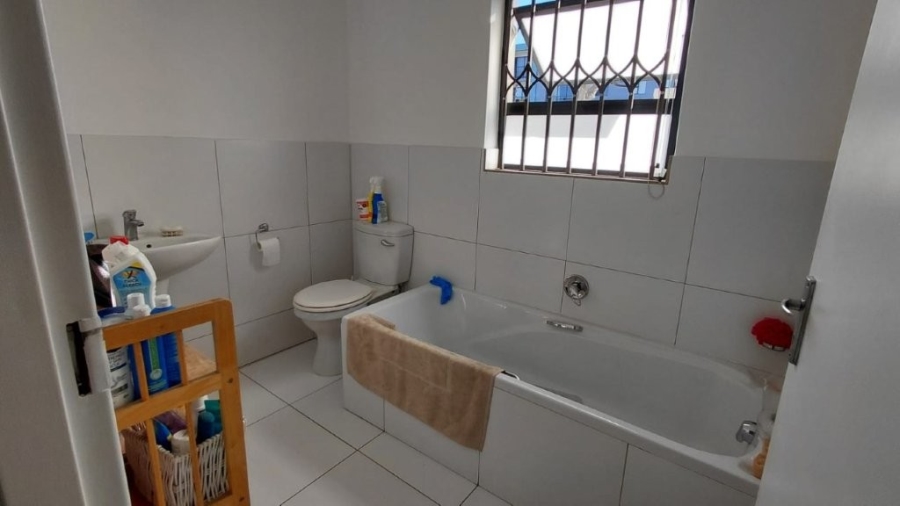 3 Bedroom Property for Sale in Burgundy Estate Western Cape